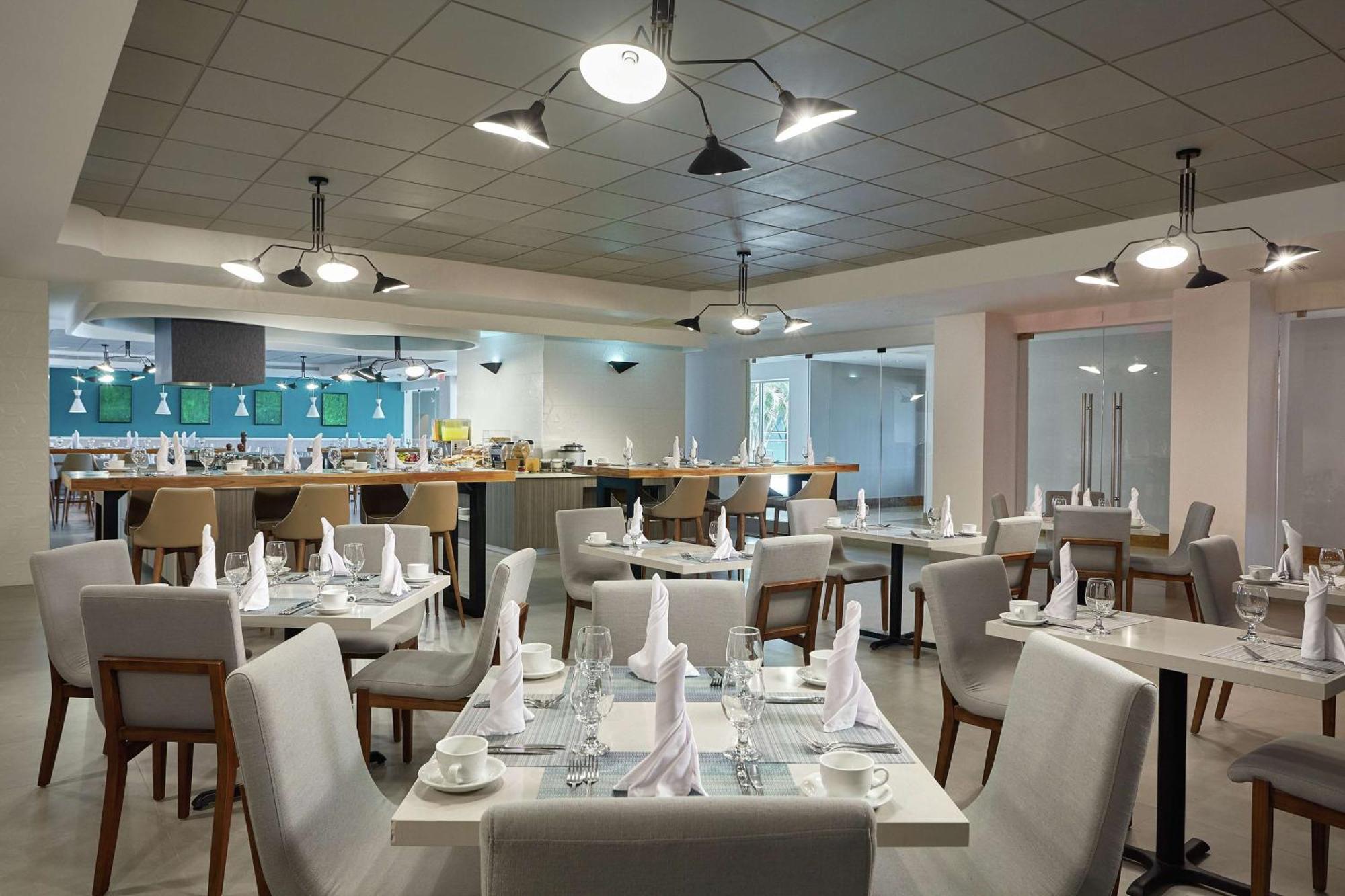 Hilton Doubletree By Hilton Managua Hotell Exteriör bild