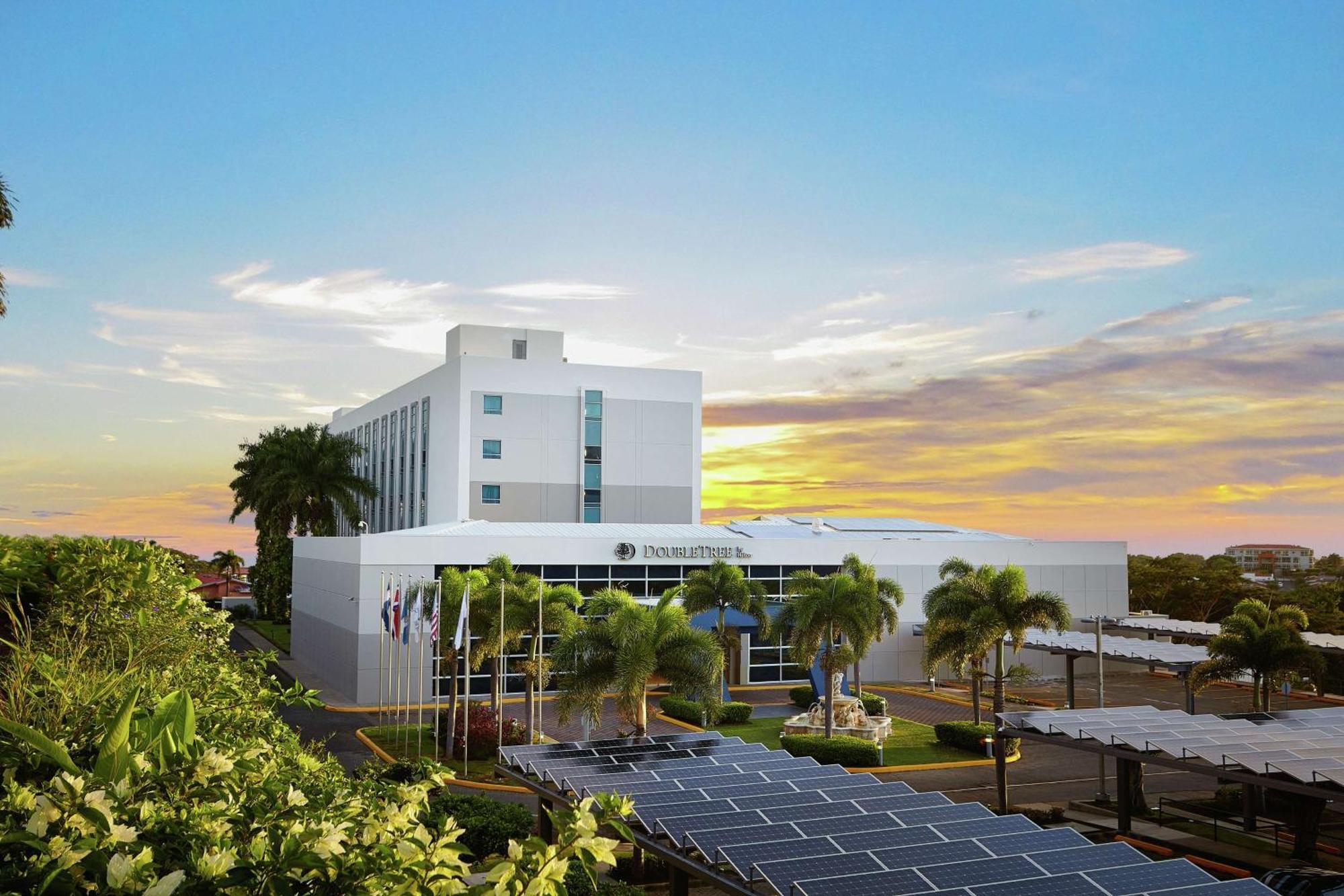 Hilton Doubletree By Hilton Managua Hotell Exteriör bild