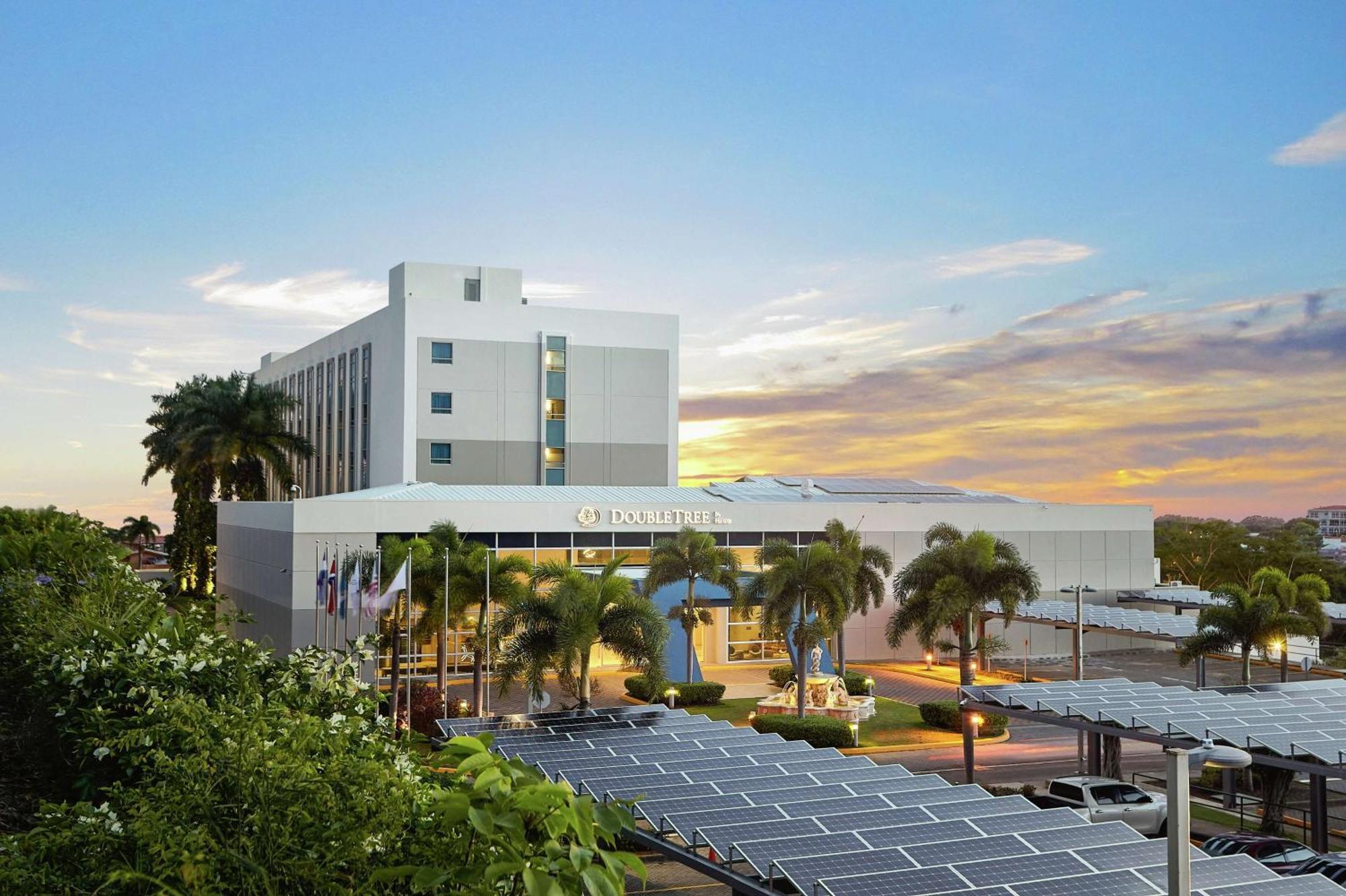 Hilton Doubletree By Hilton Managua Hotell Exteriör bild
